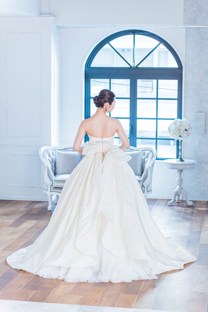 SISSI 【ウェディングドレス レンタル】