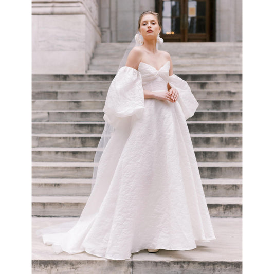 KOHLE 【ウェディングドレス レンタル】