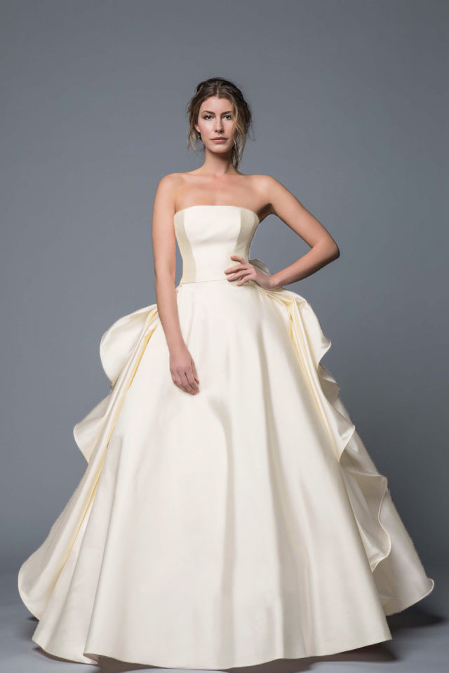 SOPHIA 【ウェディングドレス レンタル】