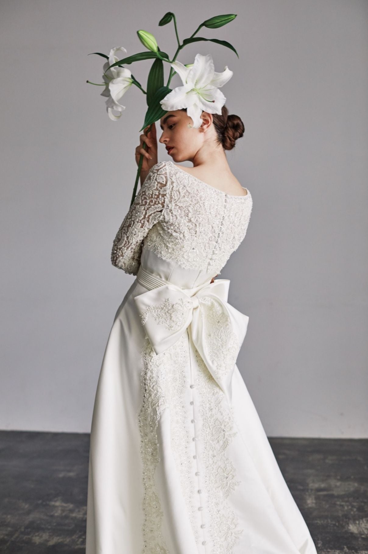 イジュ【ウェディングドレス レンタル】