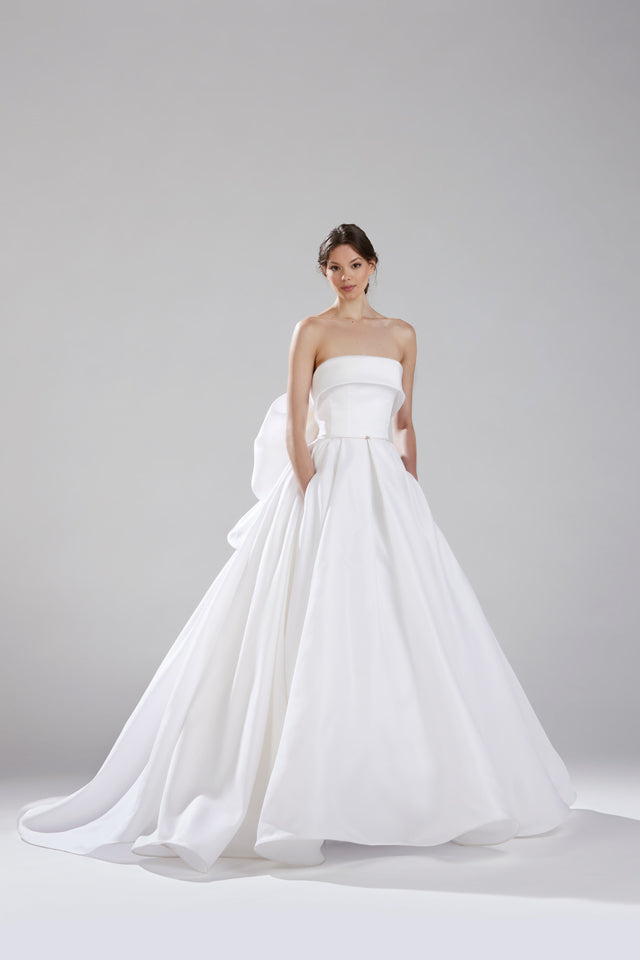 DIAMANTE 【ウェディングドレス レンタル】