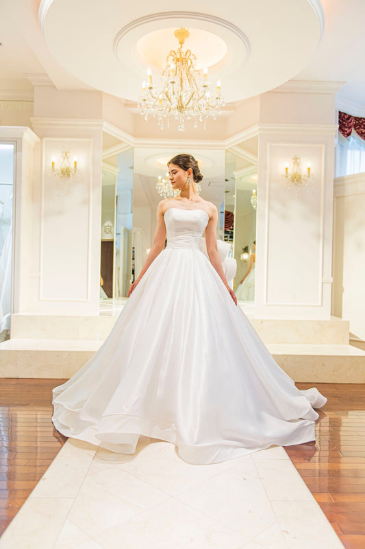 SIBILLA 【ウェディングドレス レンタル】