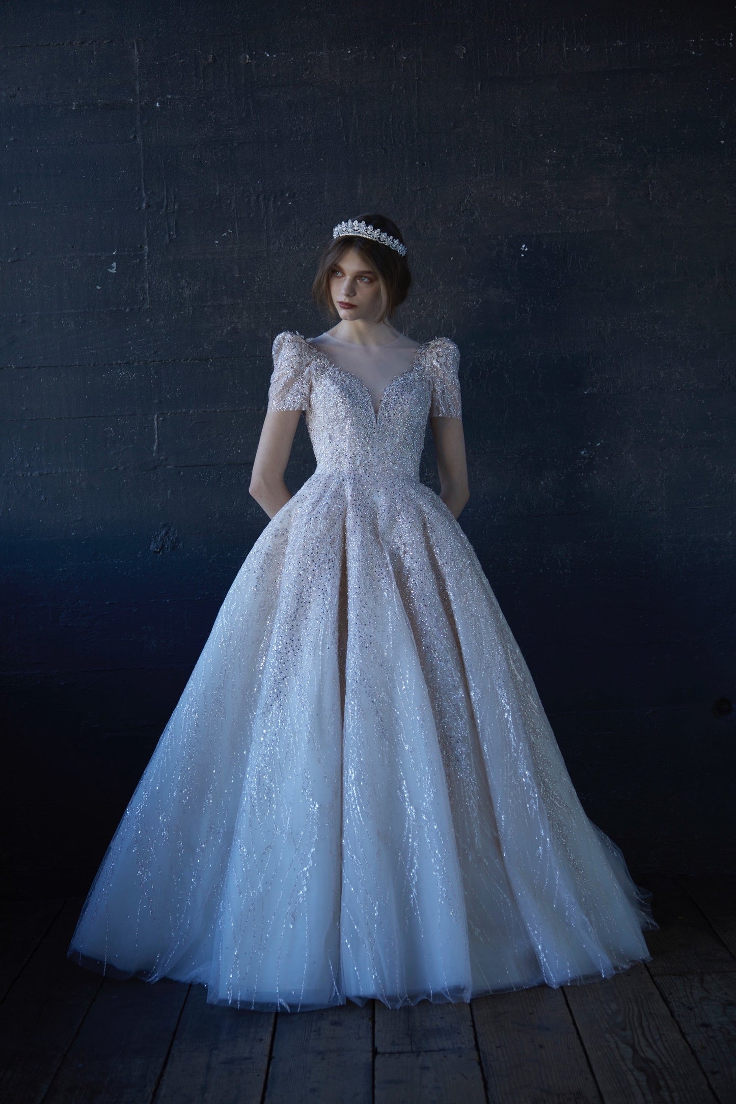 YJU2304【ウェディングドレス レンタル】