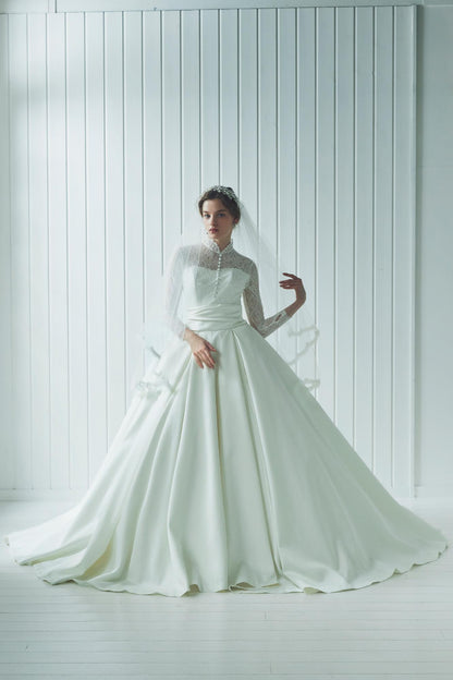 Julia【ウェディングドレス レンタル】