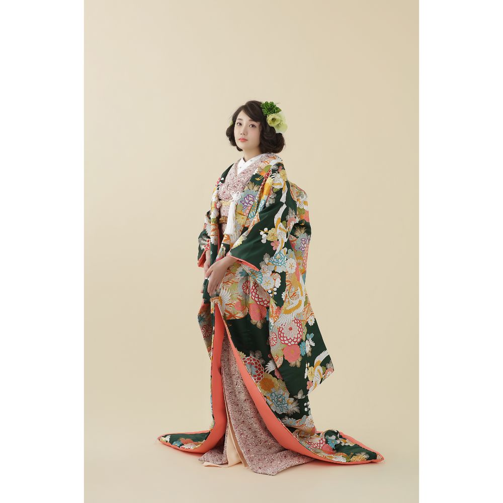 菊花飛翔の舞 【結婚式 和装 色打掛 レンタル】