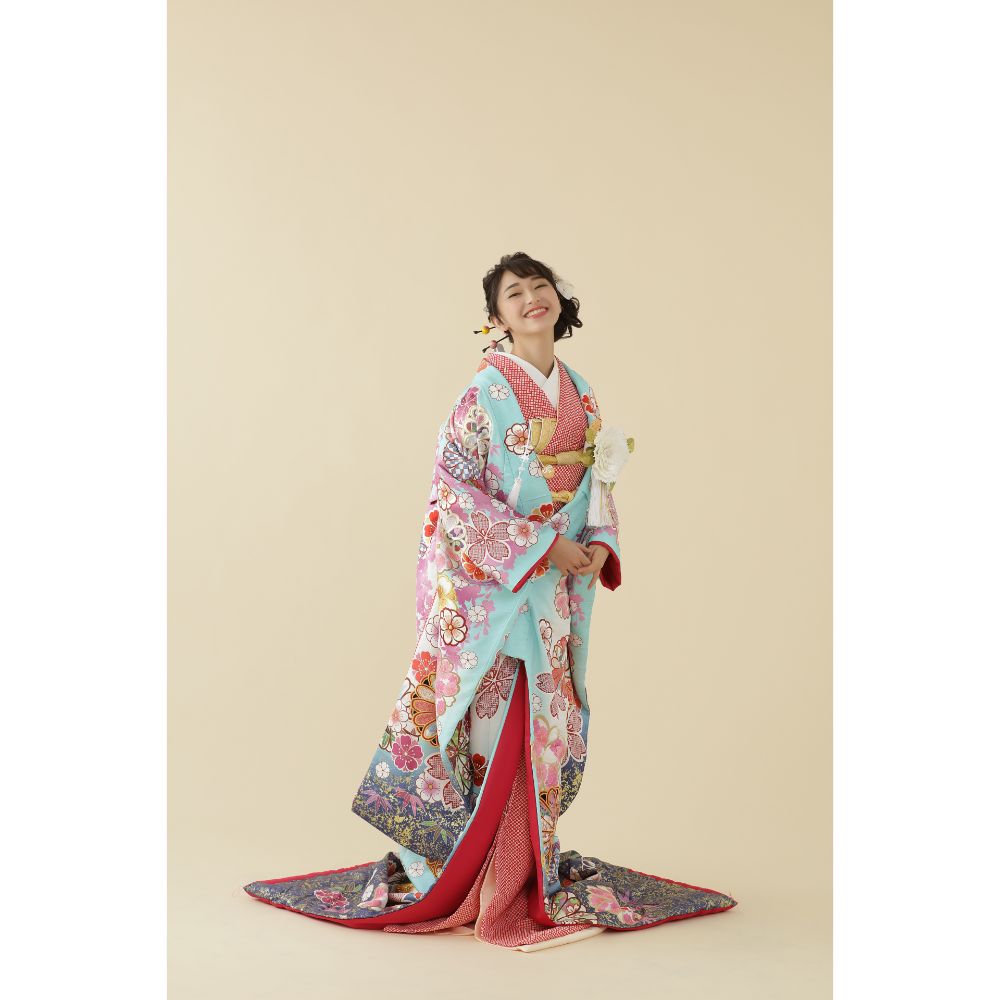 桜に菊絵水色白暈 【結婚式 和装 色打掛 レンタル】 – 結婚式