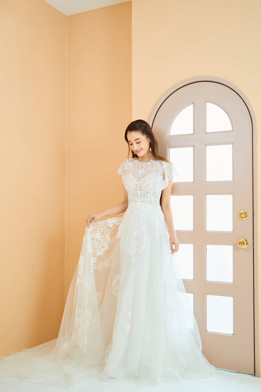 Ipu イプ【ウェディングドレス レンタル】韓国ドレス/LEMERE スレンダーライン【結婚式】