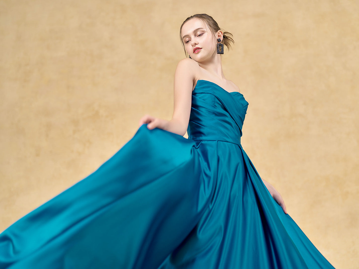 Lapis - ラピス -【結婚式 カラードレス レンタル】