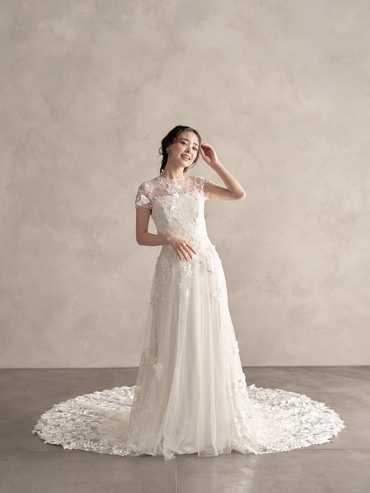 Milana - ミラーナ -【ウェディングドレス レンタル】