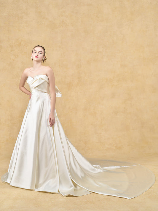 Edel - エーデル -【ウェディングドレス レンタル】