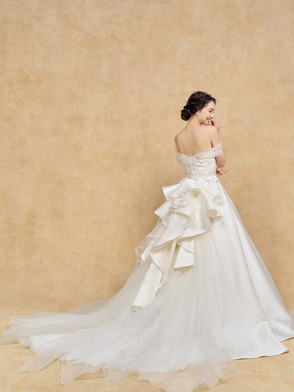 Lillian - リリアン -【ウェディングドレス レンタル】