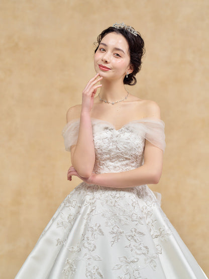 Lillian - リリアン -【ウェディングドレス レンタル】