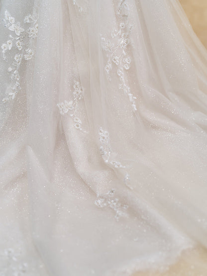 Layla - レイラ -【ウェディングドレス レンタル】