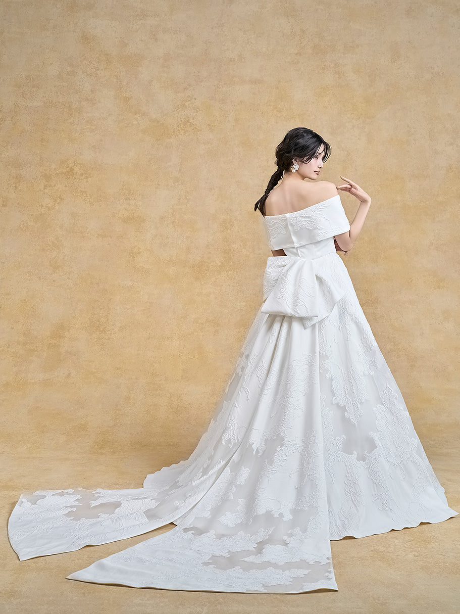 Theta - シータ -【ウェディングドレス レンタル】