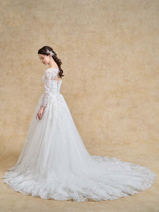 Hélène - エレーヌ -【ウェディングドレス レンタル】