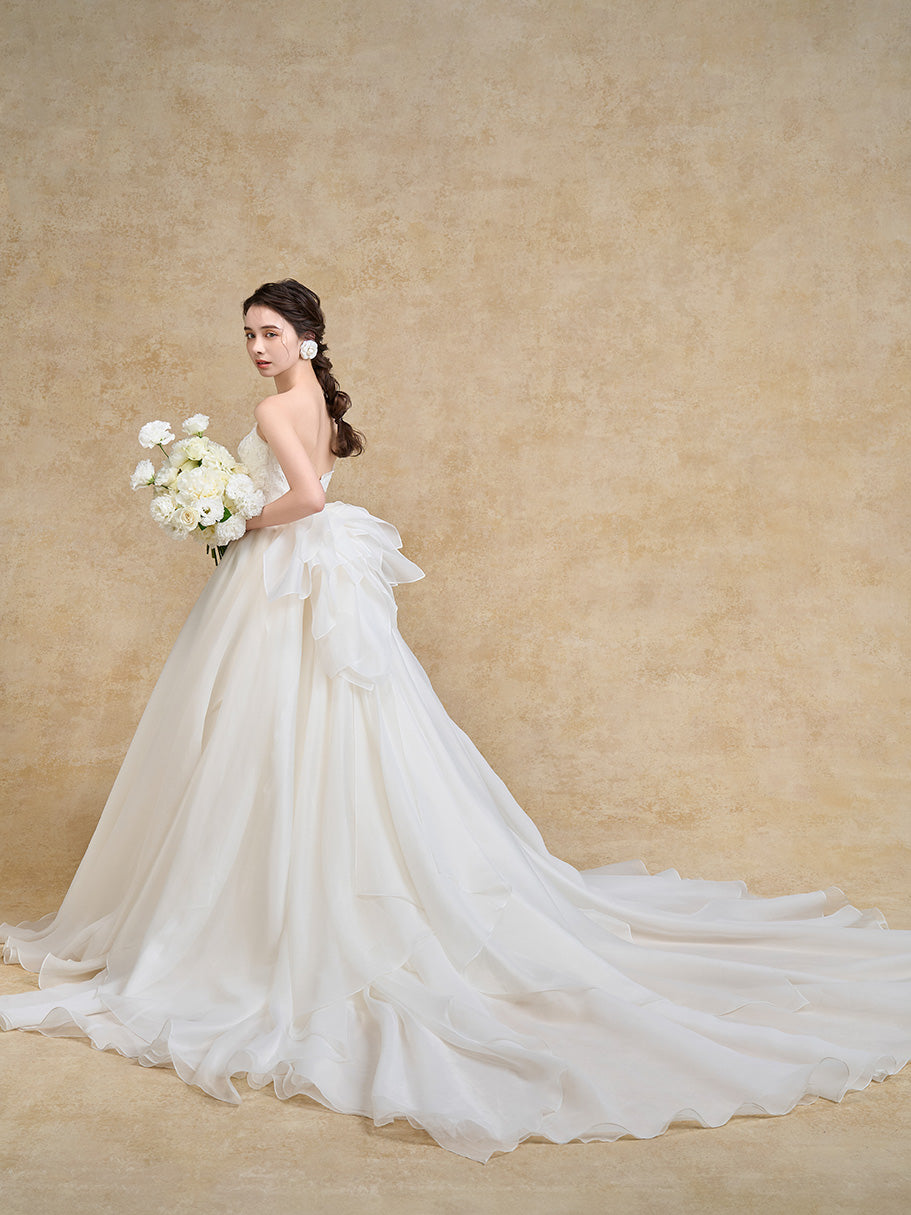 Mona - モナ -【ウェディングドレス レンタル】