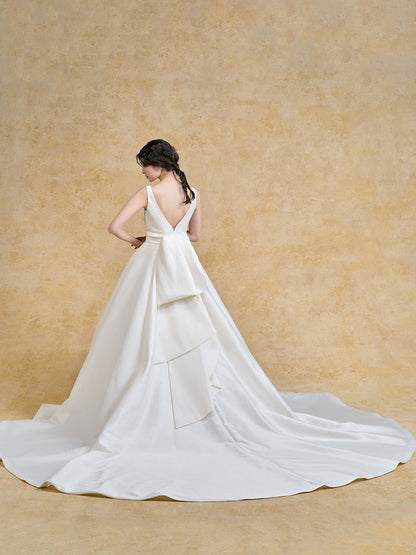 Ideal - イデアル - 【ウェディングドレス レンタル】