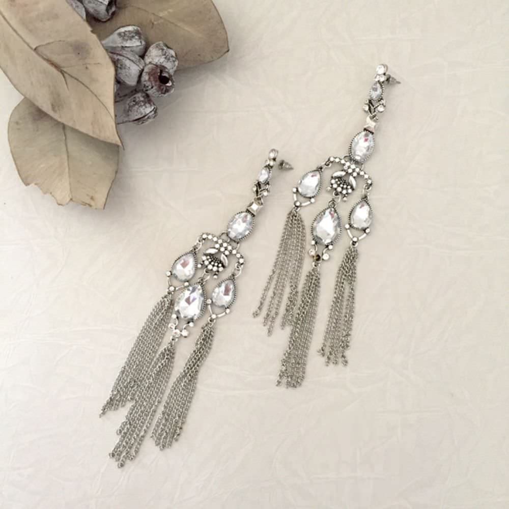 【ピアス・イヤリング】pyoi タッセルピアス/ブライダルアクセサリー 【結婚式 ピアス イヤリング】