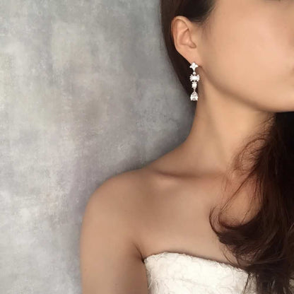 【ピアス・イヤリング】spread ジルコニアピアス/ブライダルアクセサリー 【結婚式 ピアス イヤリング】