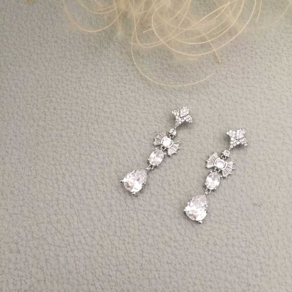 【ピアス・イヤリング】spread ジルコニアピアス/ブライダルアクセサリー 【結婚式 ピアス イヤリング】