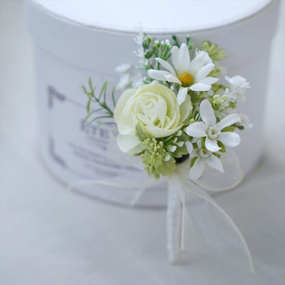 白い小花のナチュラルブーケ