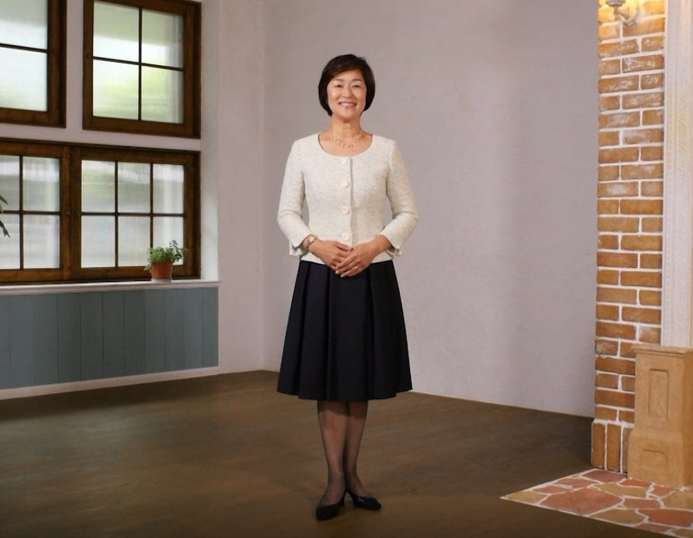 室屋佳子(披露宴) 【結婚式 披露宴 司会】