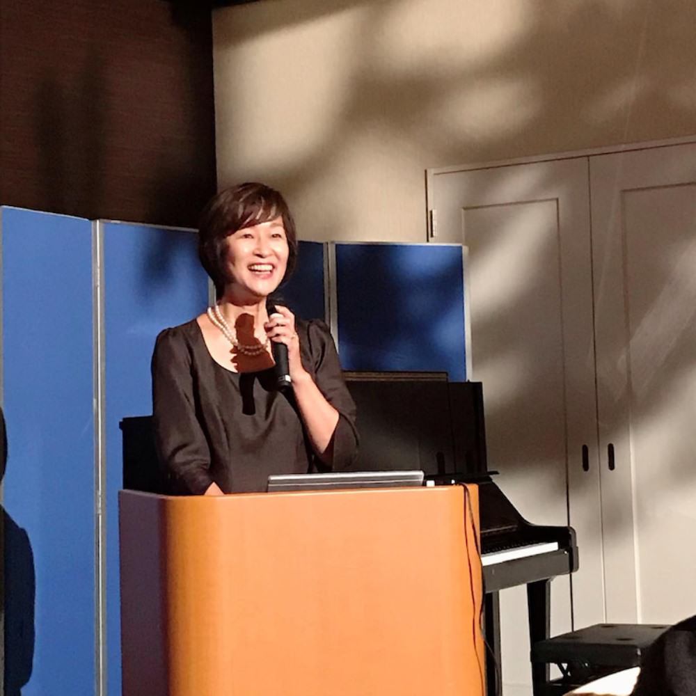 室屋佳子(披露宴) 【結婚式 披露宴 司会】