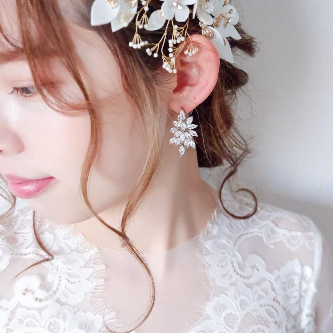 【イヤリング】ビジュー リーフ クリスタル ウェディング ブライダルイヤリング c7 【結婚式 ピアス イヤリング】