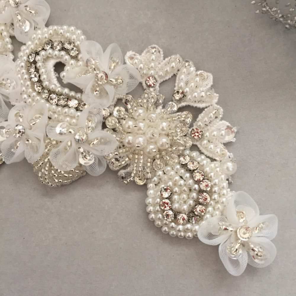 【ヘッドドレス】Cheri 刺繍ヘッドアクセサリー 【結婚式 ヘアアクセサリー】