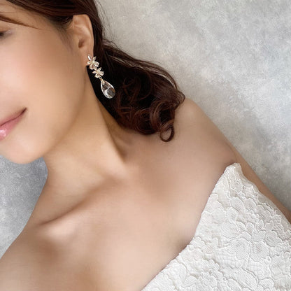 【ピアス・イヤリング】オリジナル商品fleur ジルコニアピアス/ブライダルアクセサリー 【結婚式 ピアス イヤリング】