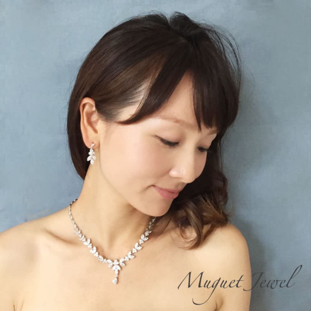 chic silver ビジューネックレス&ピアスセット/ブライダルアクセサリー 【結婚式 アクセサリーセット】