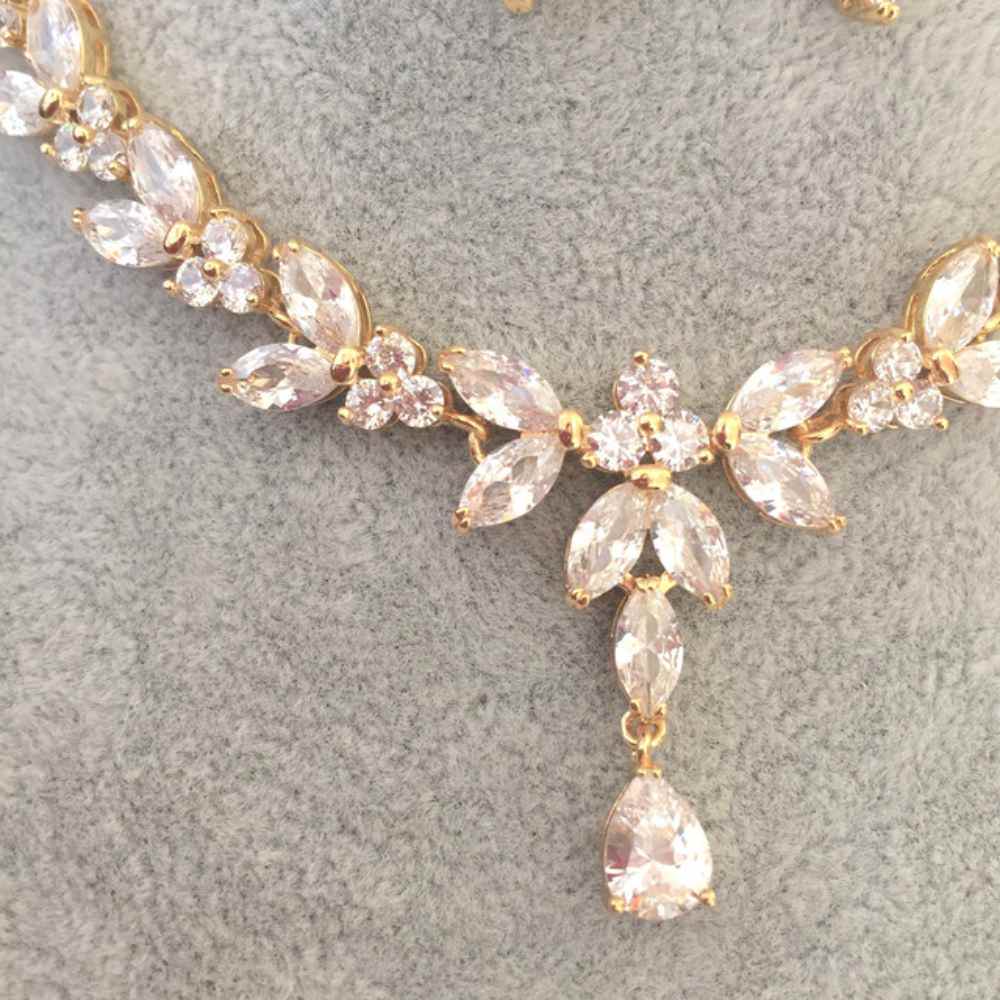 chic gold ジルコニアネックレス&ピアスセット/ブライダルアクセサリー 【結婚式 アクセサリーセット】