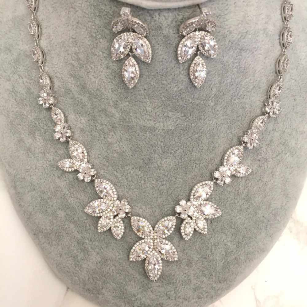 rin ジルコニアネックレス&ピアスセット/ブライダルアクセサリー 【結婚式 アクセサリーセット】