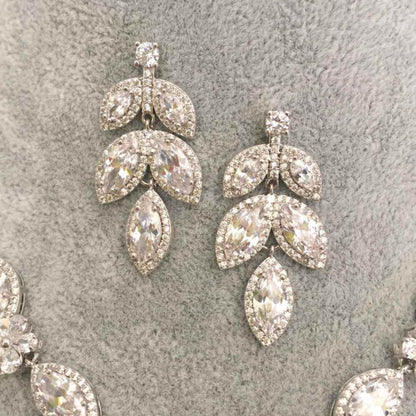 rin ジルコニアネックレス&ピアスセット/ブライダルアクセサリー 【結婚式 アクセサリーセット】