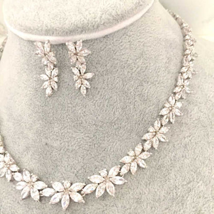 flower ジルコニアネックレス&ピアスセット/ブライダルアクセサリー 【結婚式 アクセサリーセット】