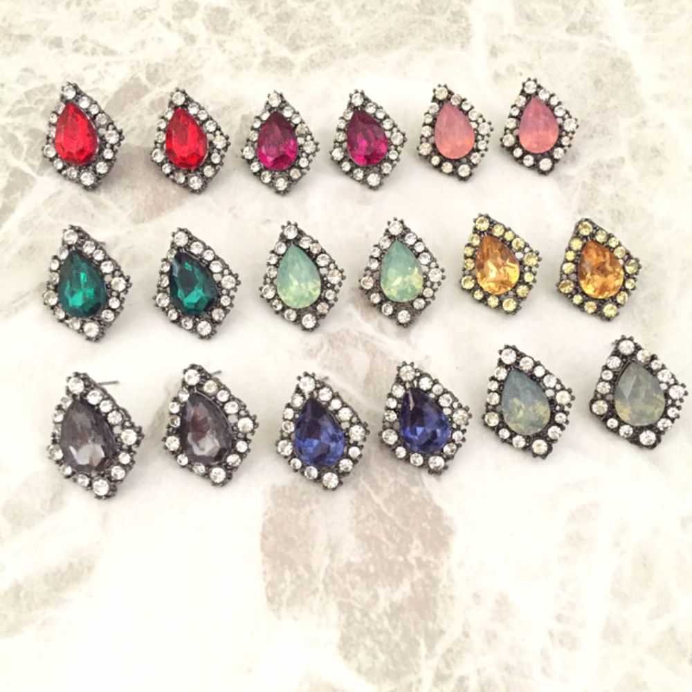 【ピアス・イヤリング】colorful ブライダルビジューピアス 【結婚式 ピアス イヤリング】