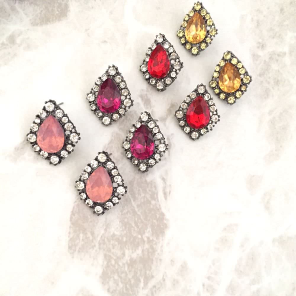 【ピアス・イヤリング】colorful ブライダルビジューピアス 【結婚式 ピアス イヤリング】