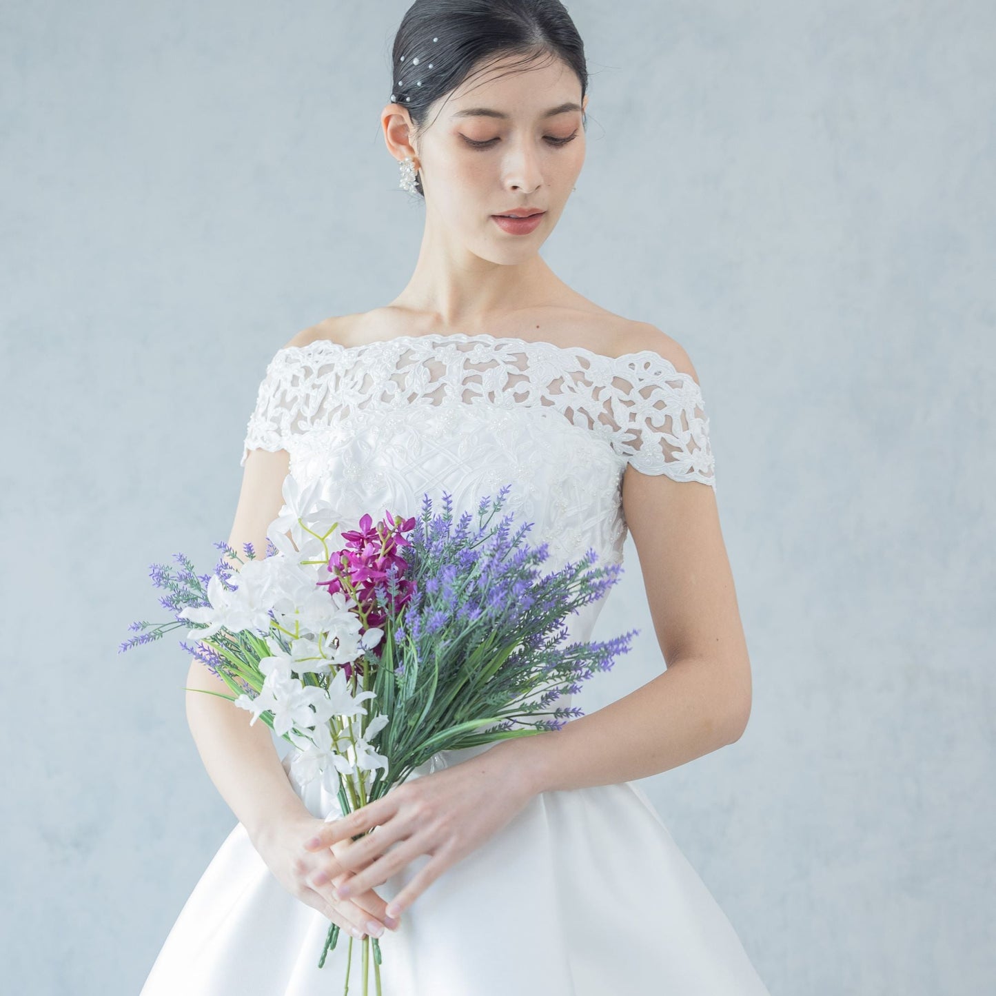 Resoll ⅽollection MYRRH【ウェディングドレス レンタル】