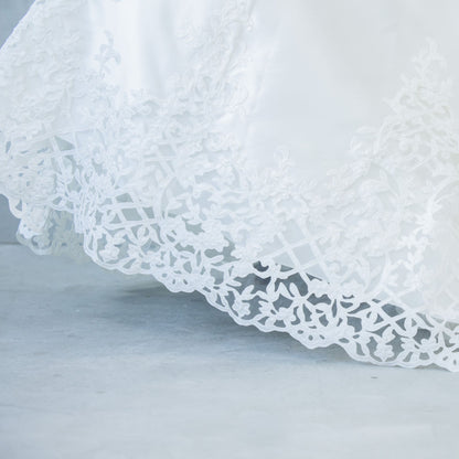 Resoll ⅽollection MYRRH【ウェディングドレス レンタル】