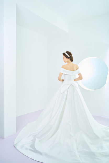 Loa ロア【ウェディングドレス レンタル】韓国ドレス/LEMERE Aライン【結婚式】