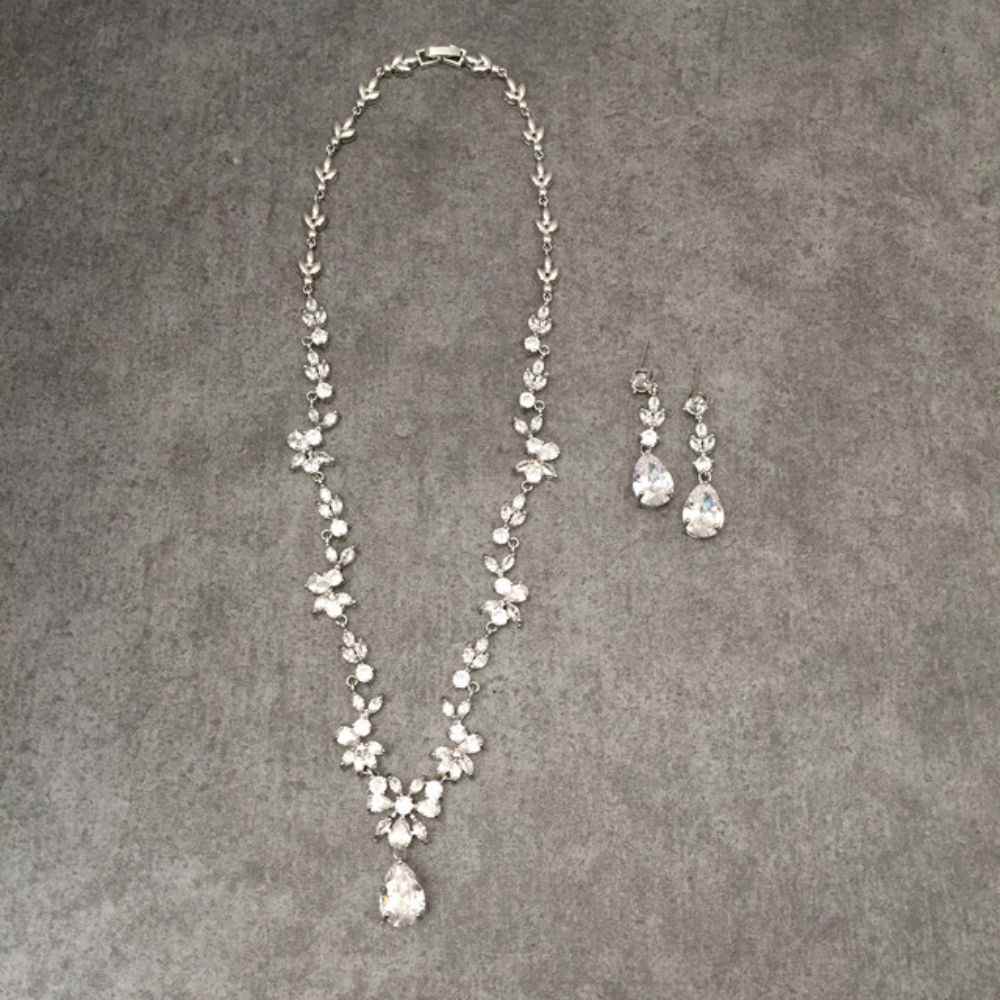 juri silverジルコニアネックレス&ピアスセット/ブライダルアクセサリー 【結婚式 アクセサリーセット】