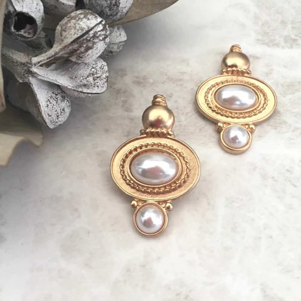 【ピアス・イヤリング】ai ゴールドピアス/ブライダルアクセサリー 【結婚式 ピアス イヤリング】