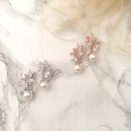 【ピアス・イヤリング】torsion ジルコニアピアス/ブライダルアクセサリー 【結婚式 ピアス イヤリング】