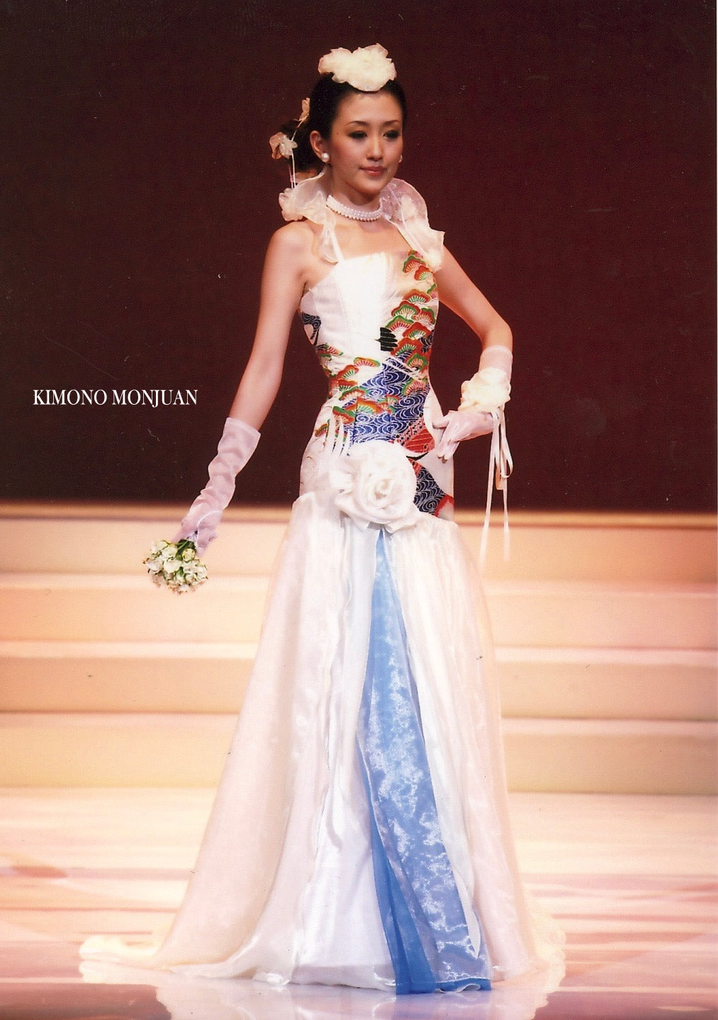 飛翔の白いドレス【結婚式 レンタル】