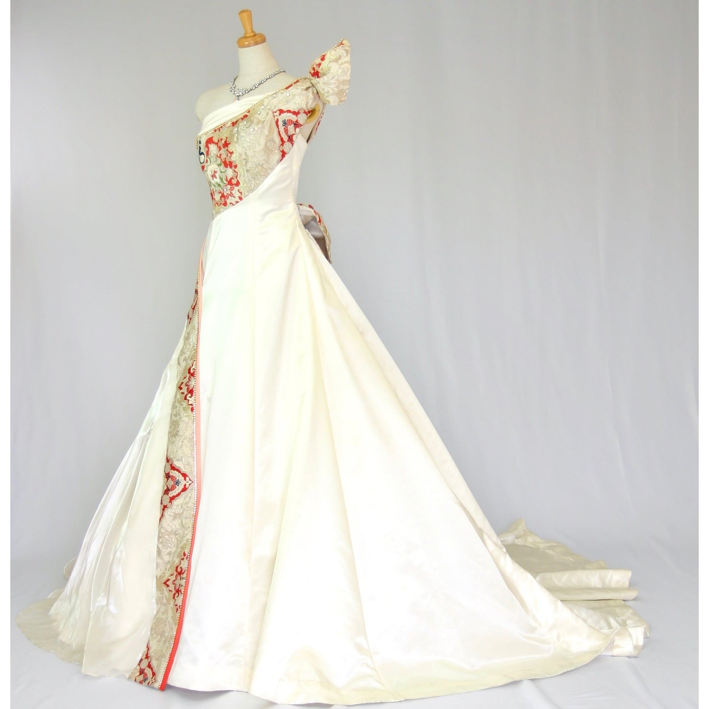 サテンに帯地【結婚式 レンタル】