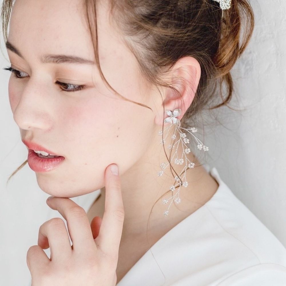 【ピアス】ブライダルピアス 小枝ピアス フラワー ビーズ e2 【結婚式 ピアス イヤリング】