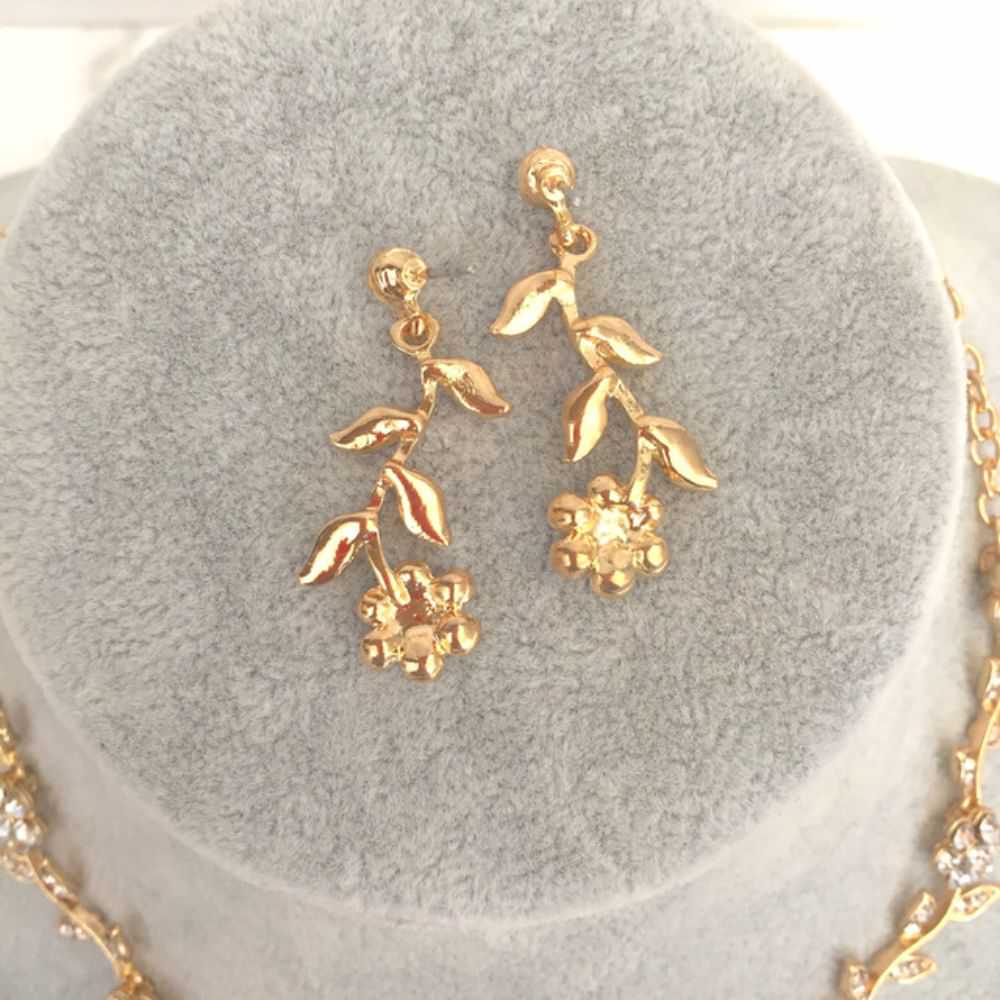 twig gold ビジューネックレス&ピアスセット/ブライダルアクセサリー 【結婚式 アクセサリーセット】