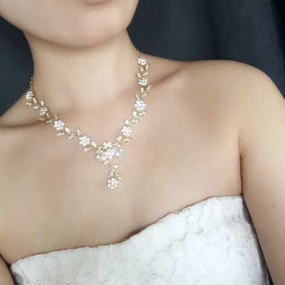 twig gold ビジューネックレス&ピアスセット/ブライダルアクセサリー 【結婚式 アクセサリーセット】