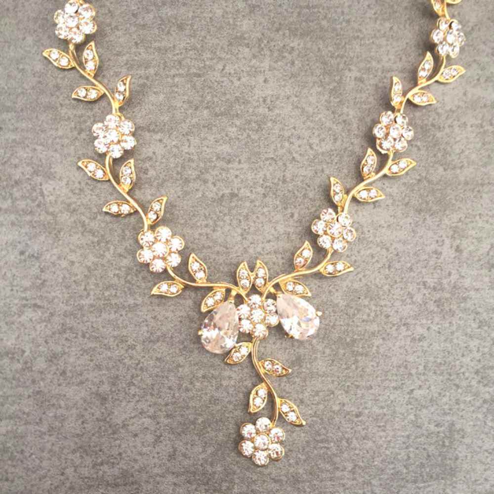 twig gold ビジューネックレス&ピアスセット/ブライダルアクセサリー 【結婚式 アクセサリーセット】