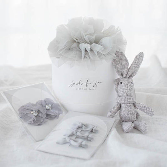 ダイパーケーキ&スカート&ヘアアクセセット(グレー) 【結婚式 ギフト 内祝い 結婚祝い 出産祝い】